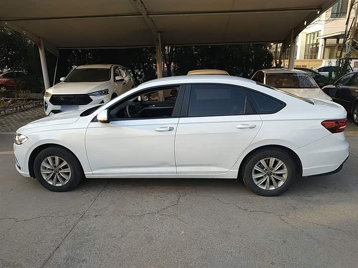 Фото 5 - Volkswagen Lavida