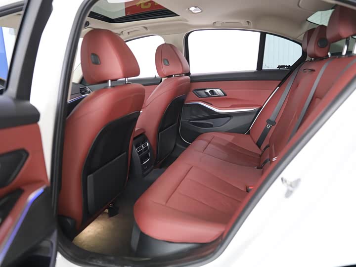 Фото 8 - BMW 3 Series