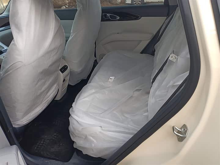 Фото 16 - Geely Galaxy Geome