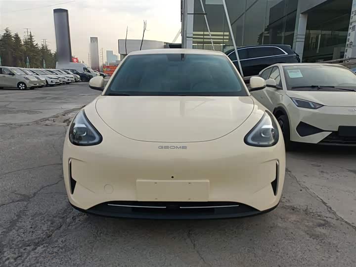 Фото 3 - Geely Galaxy Geome