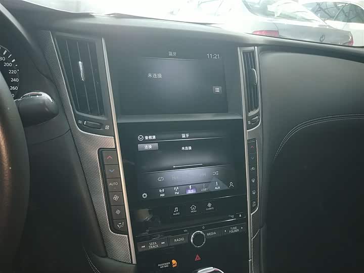 Фото 13 - Infiniti Q50L