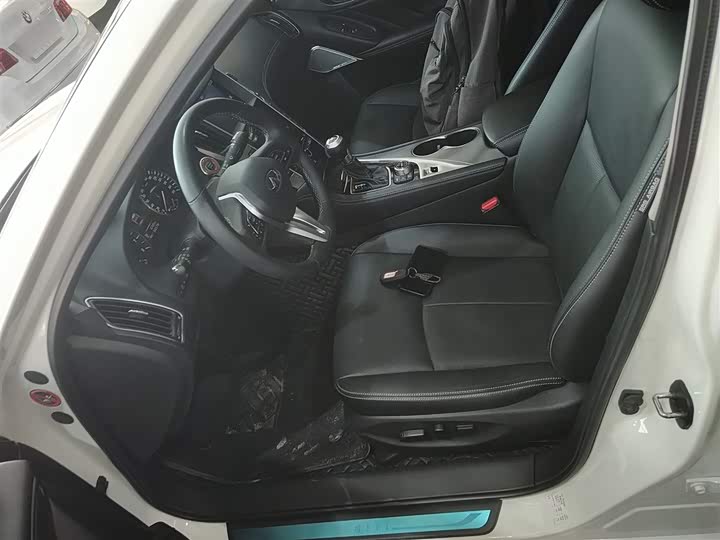 Фото 15 - Infiniti Q50L