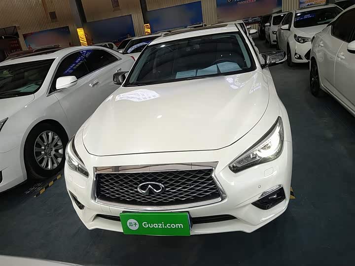 Фото 3 - Infiniti Q50L