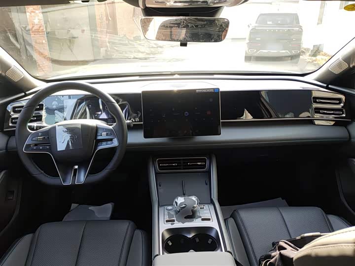 Фото 10 - BYD Qin L