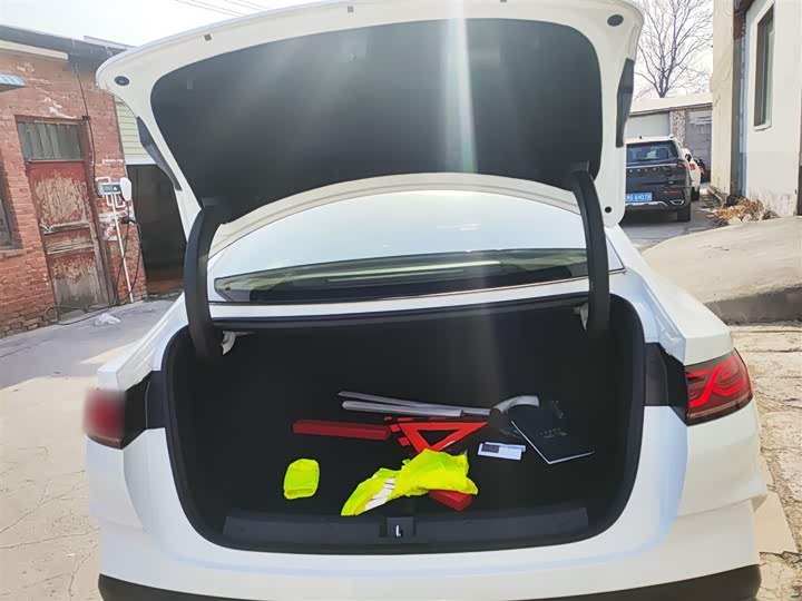 Фото 19 - BYD Qin L