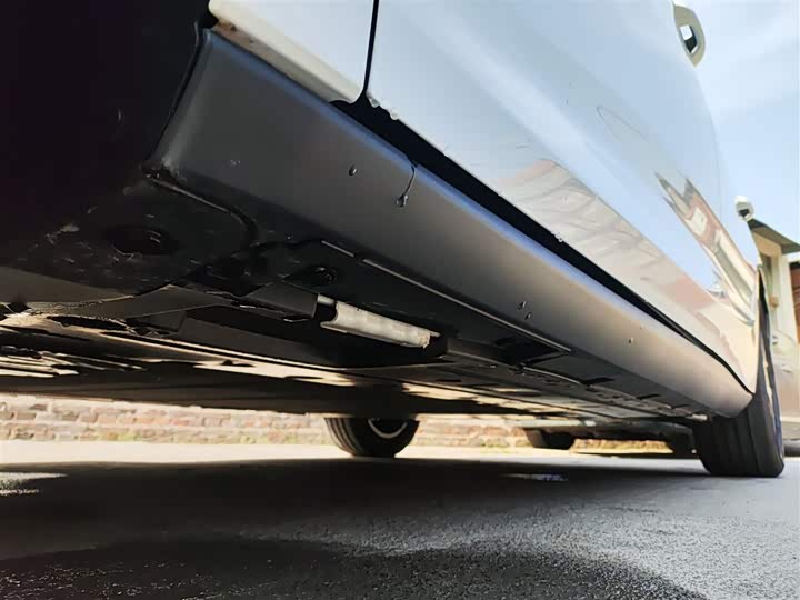 Фото 22 - BYD Qin L