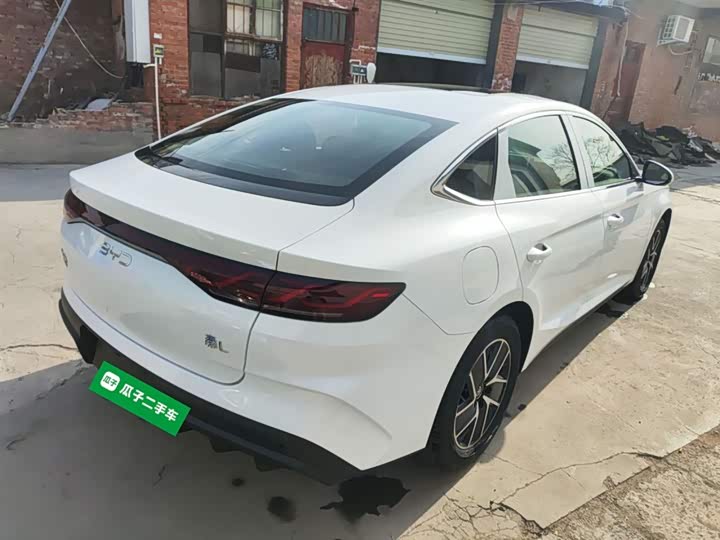 Фото 7 - BYD Qin L