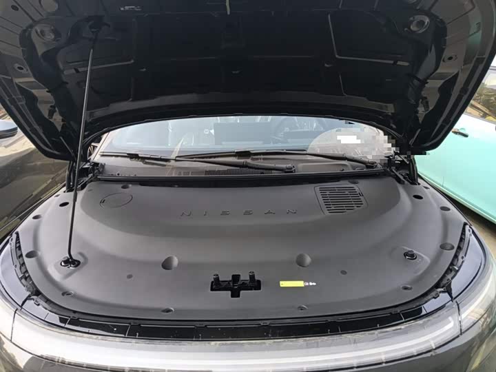 Фото 27 - Nissan N7