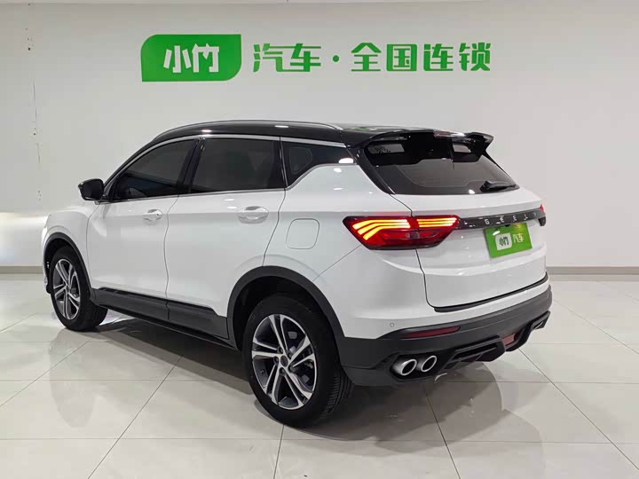 Фото 8 - Geely Coolray