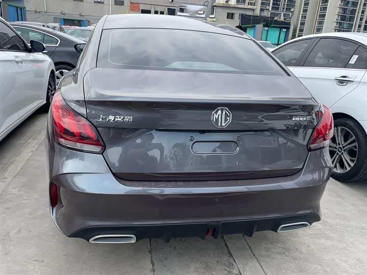 Фото 11 - MG Motor 5