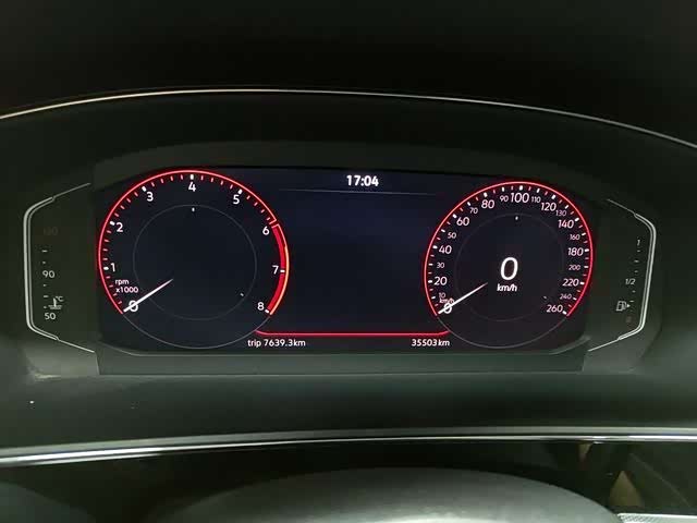 Фото 13 - Volkswagen Passat