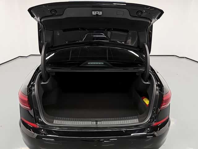 Фото 8 - Volkswagen Passat