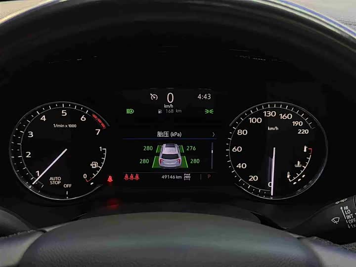 Фото 18 - Cadillac XT6