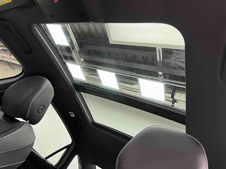 Фото 10 - Volkswagen Passat