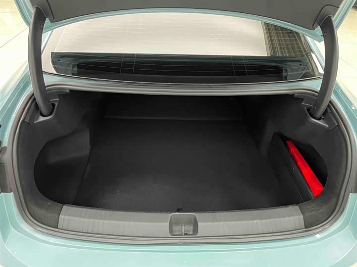 Фото 17 - Volkswagen Passat