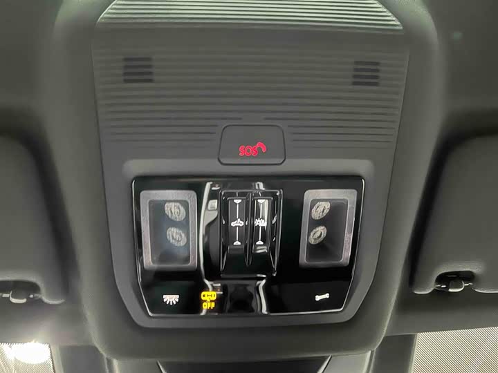 Фото 9 - Volkswagen Passat