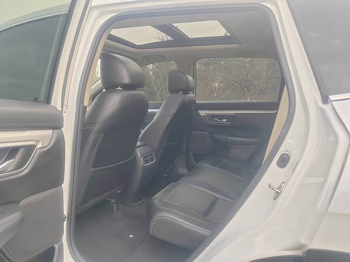 Фото 13 - Honda CR-V