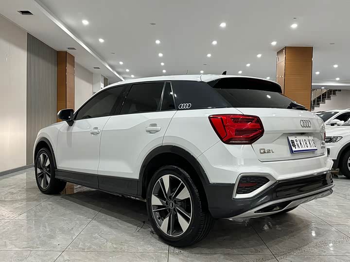 Фото 4 - Audi Q2L