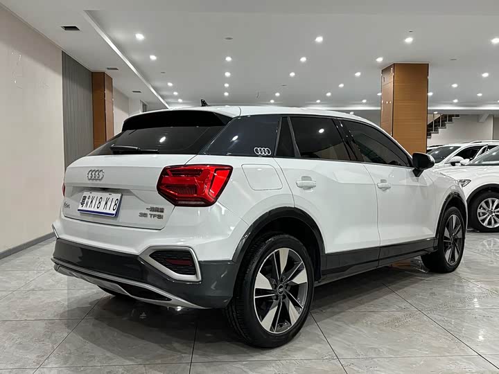 Фото 5 - Audi Q2L