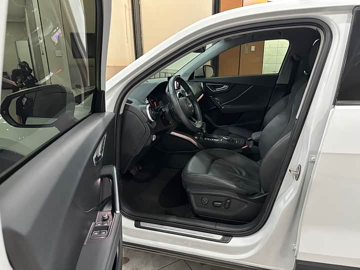 Фото 7 - Audi Q2L