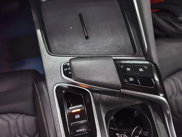 Фото 14 - Changan UNI-T