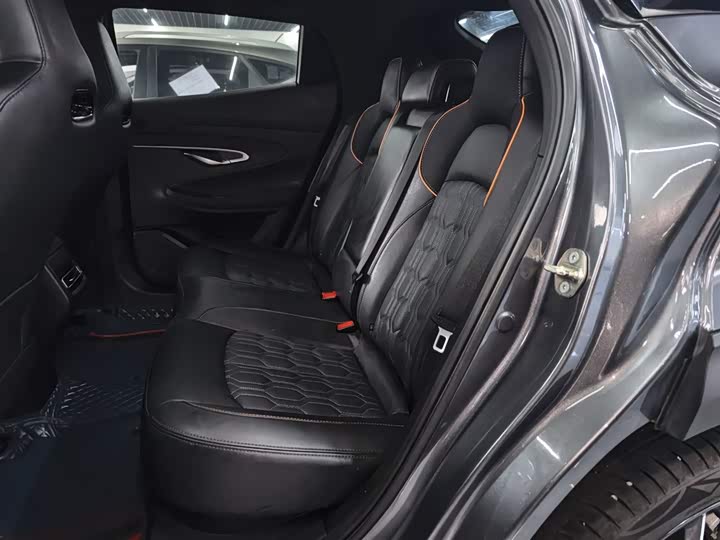 Фото 17 - Changan UNI-T