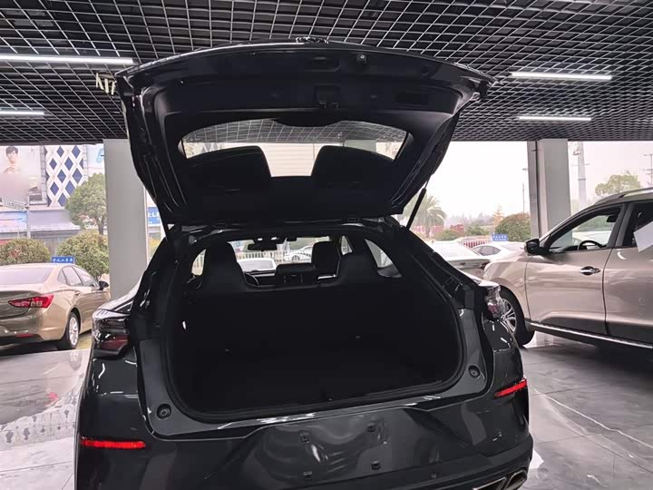 Фото 19 - Changan UNI-T