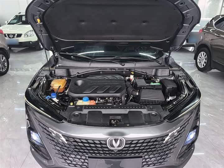 Фото 20 - Changan UNI-T