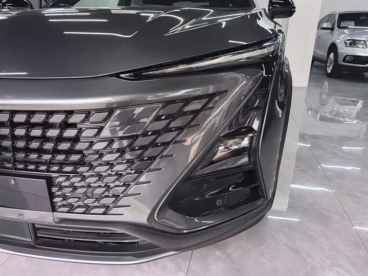 Фото 24 - Changan UNI-T