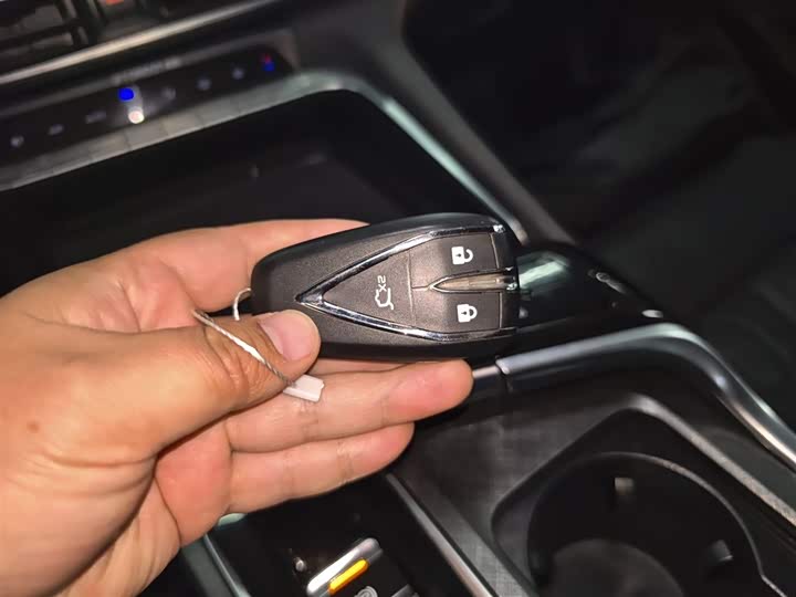 Фото 9 - Changan UNI-T