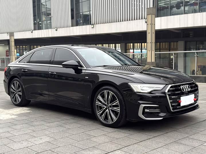Фото 3 - Audi A6L