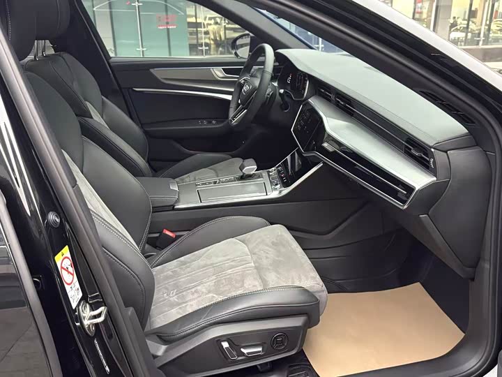 Фото 5 - Audi A6L