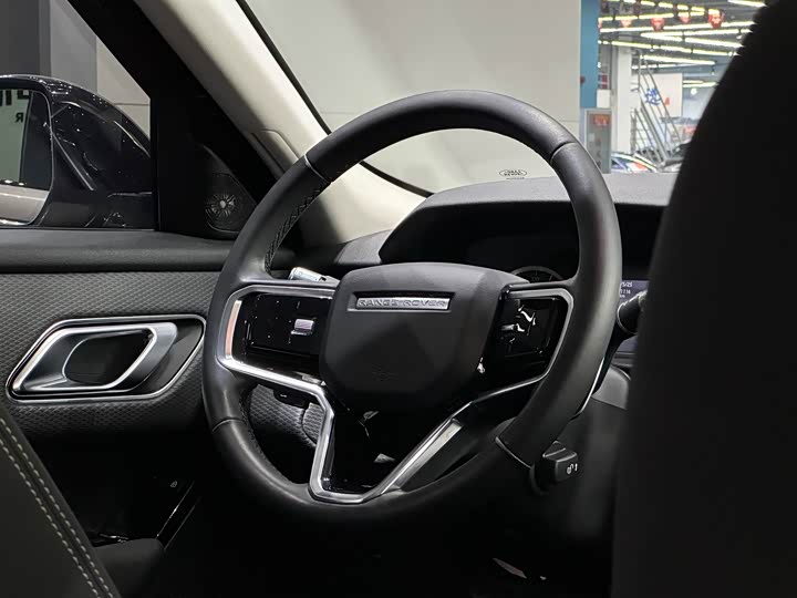 Фото 15 - Land Rover Range Rover Velar