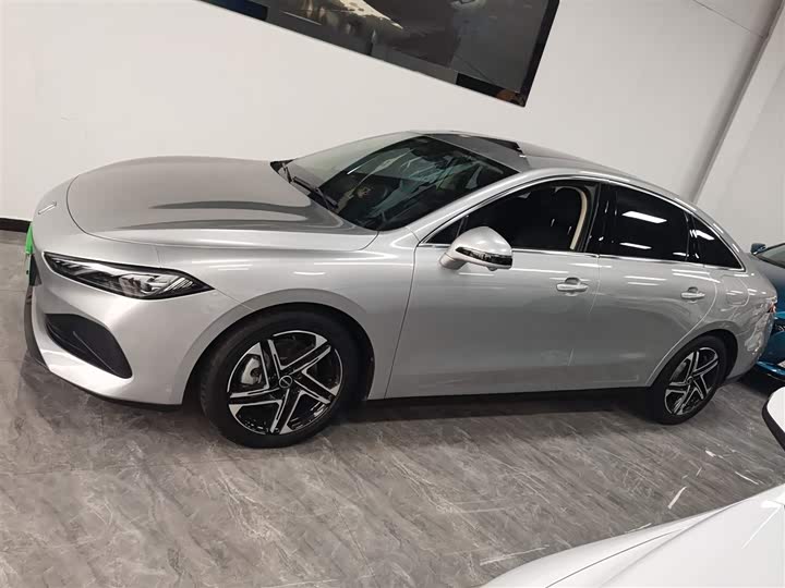 Фото 5 - Roewe D7