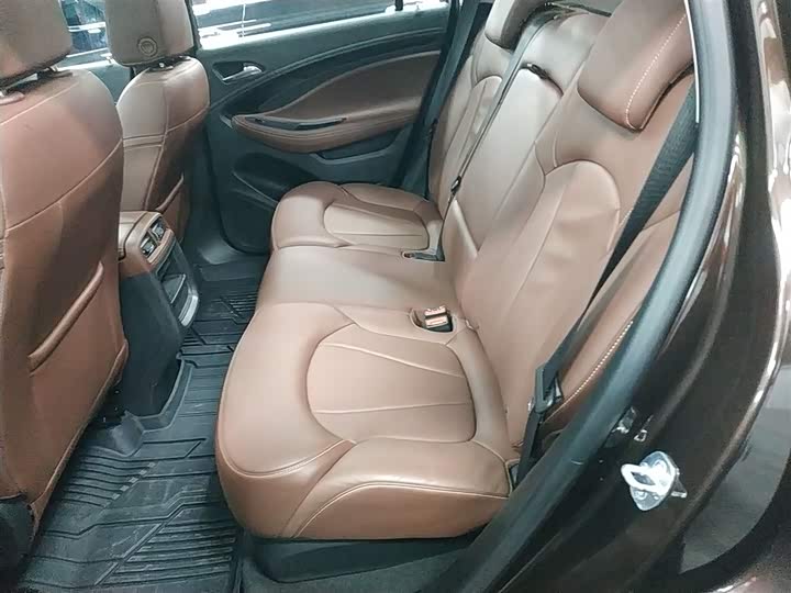 Фото 17 - Buick Envision Plus