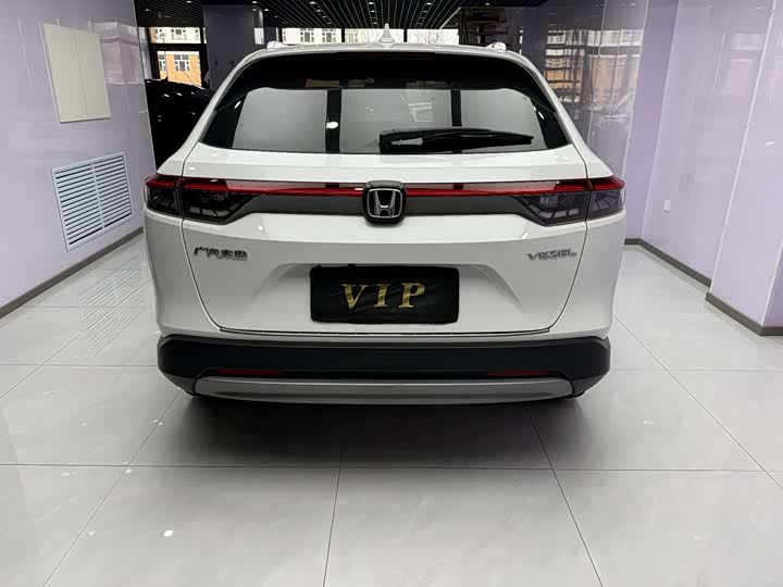 Фото 3 - Honda Vezel