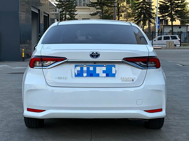 Фото 6 - Toyota Corolla