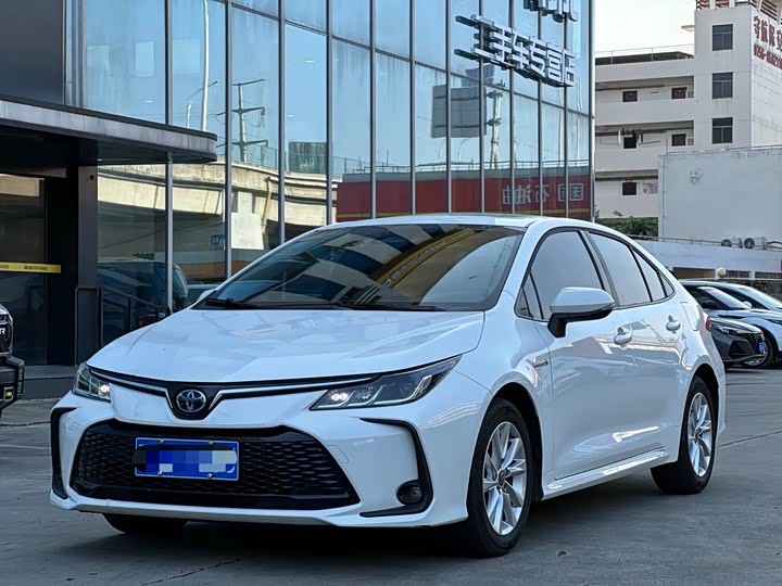 Фото 7 - Toyota Corolla