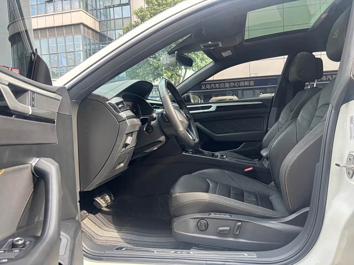 Фото 8 - Volkswagen CC