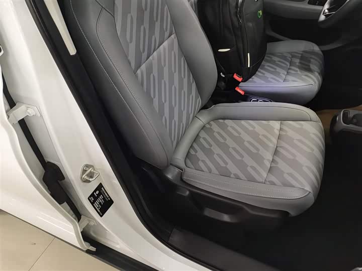 Фото 24 - Leapmotor T03