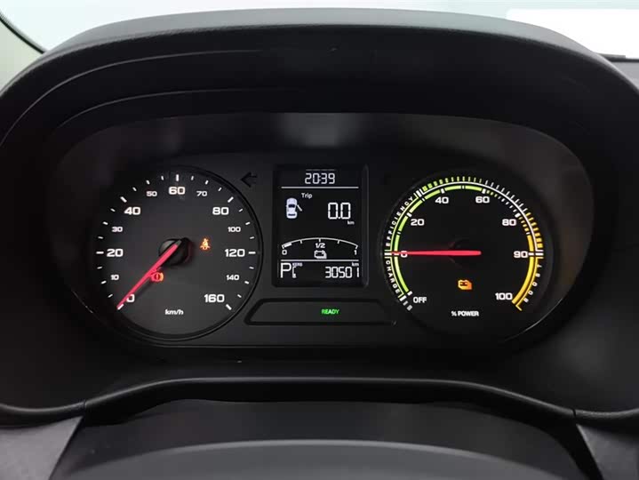 Фото 14 - Roewe Clever