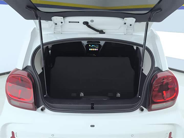 Фото 4 - Roewe Clever