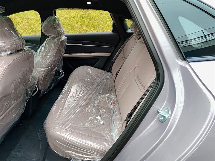 Фото 8 - XPeng Mona M03