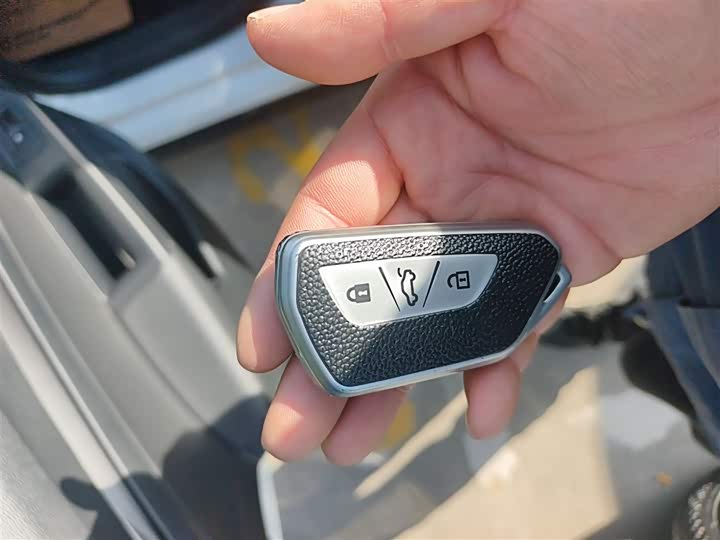 Фото 9 - Volkswagen Golf