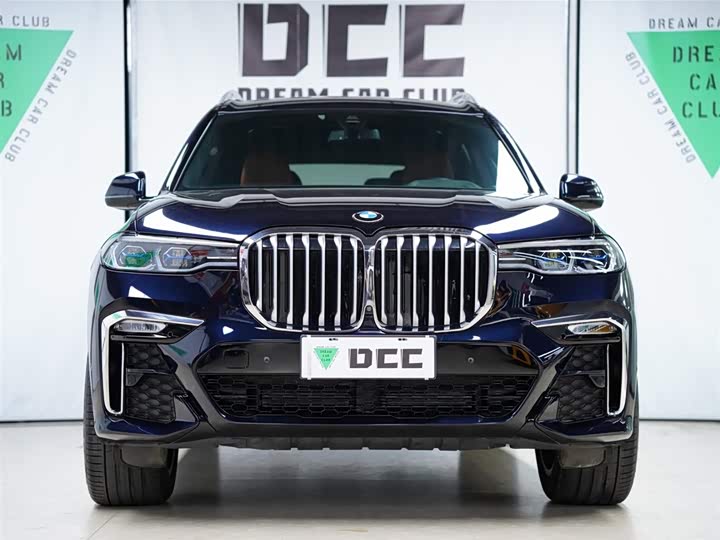 Фото 12 - BMW X7