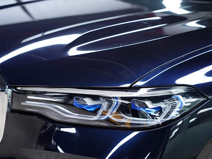 Фото 14 - BMW X7