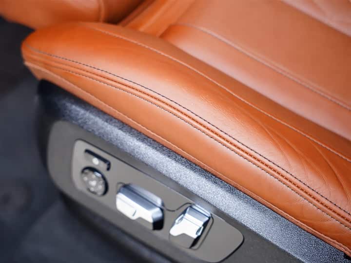 Фото 29 - BMW X7