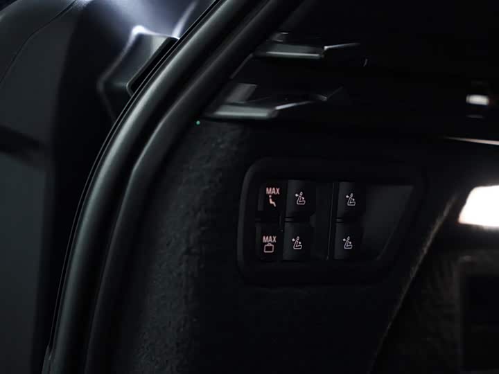 Фото 40 - BMW X7