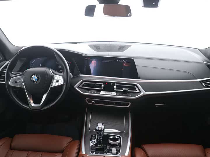 Фото 11 - BMW X7