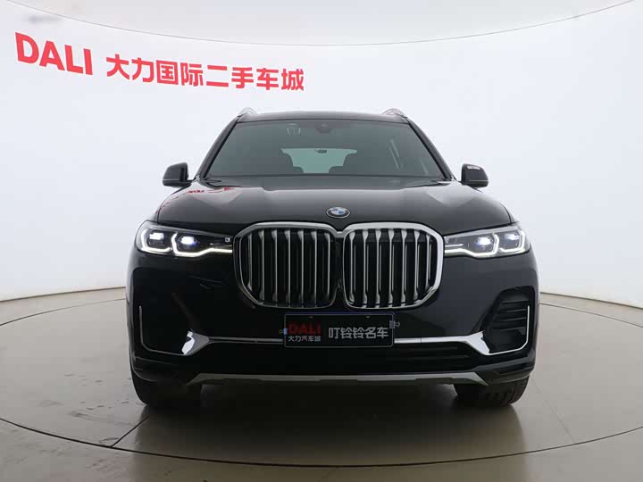 Фото 2 - BMW X7